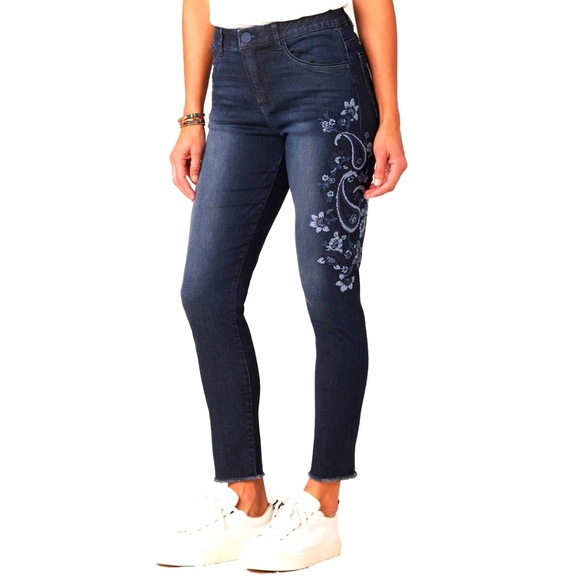 Democracy Denim - Women's Democracy Flower Embroidered AB Solution Ankle Jeans Size 8 P